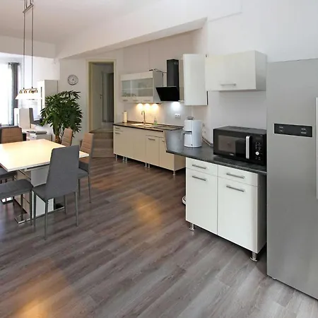 Ferienwohnung *