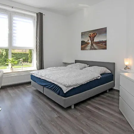Ferienwohnung * Neubrandenburg